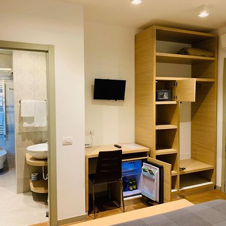 Hotel Liane Riccione Eksteriør billede