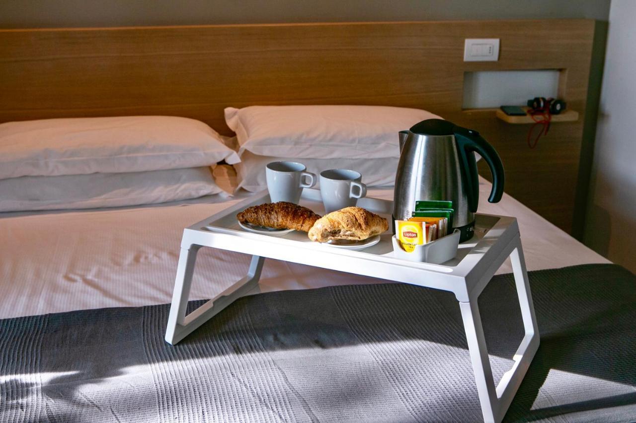 Hotel Liane Riccione Eksteriør billede